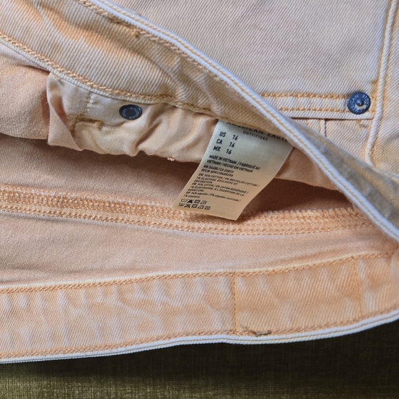 American Eagle Orange Shorts - Picture 2 of 3